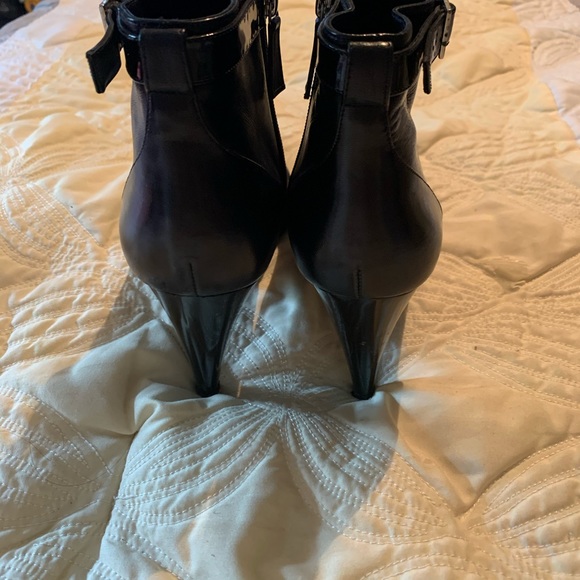 Chanel ankle boots - Picture 4 of 6